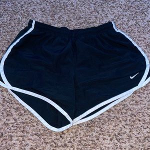 black nike dri-fit shorts